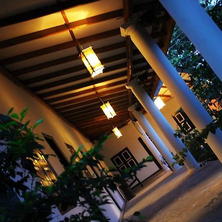 The Courtyard Villa Sigiriya Esterno foto