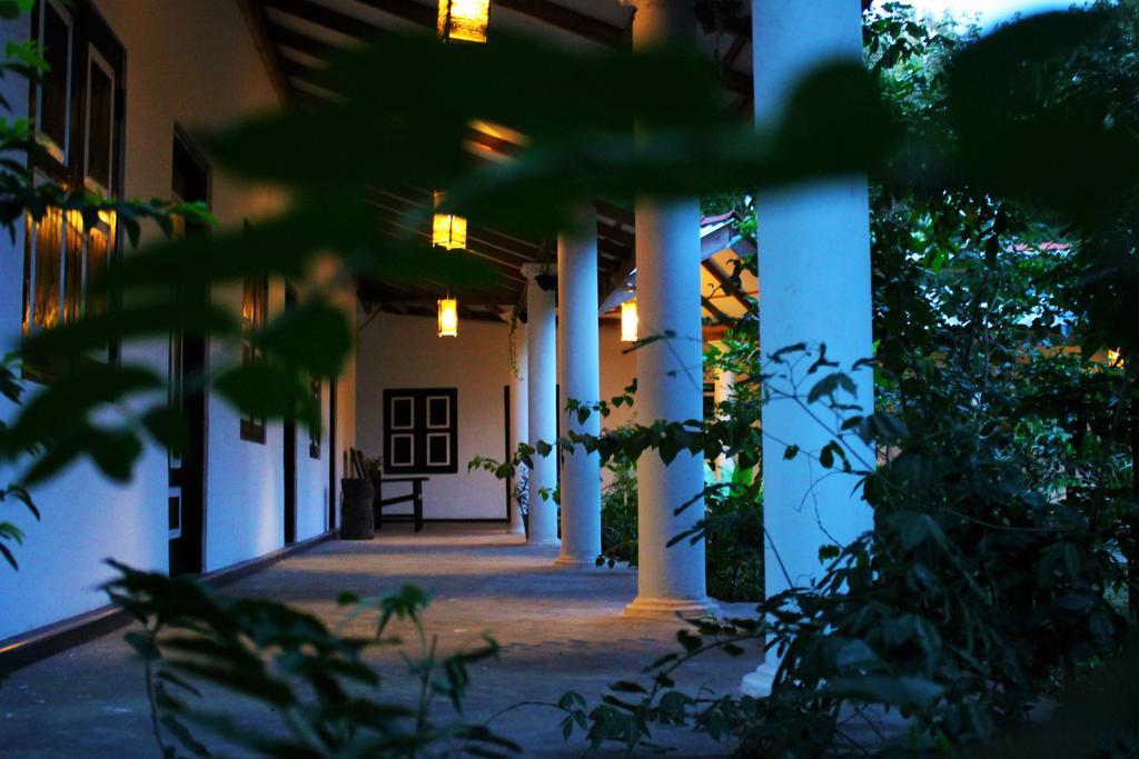 The Courtyard Villa Sigiriya Esterno foto