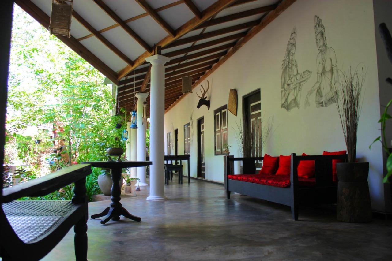 The Courtyard Villa Sigiriya Esterno foto