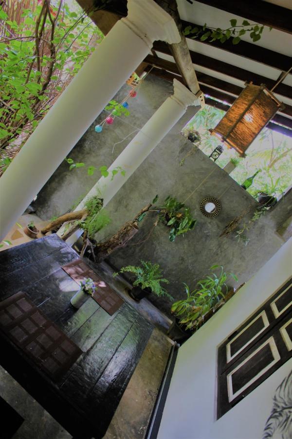 The Courtyard Villa Sigiriya Esterno foto