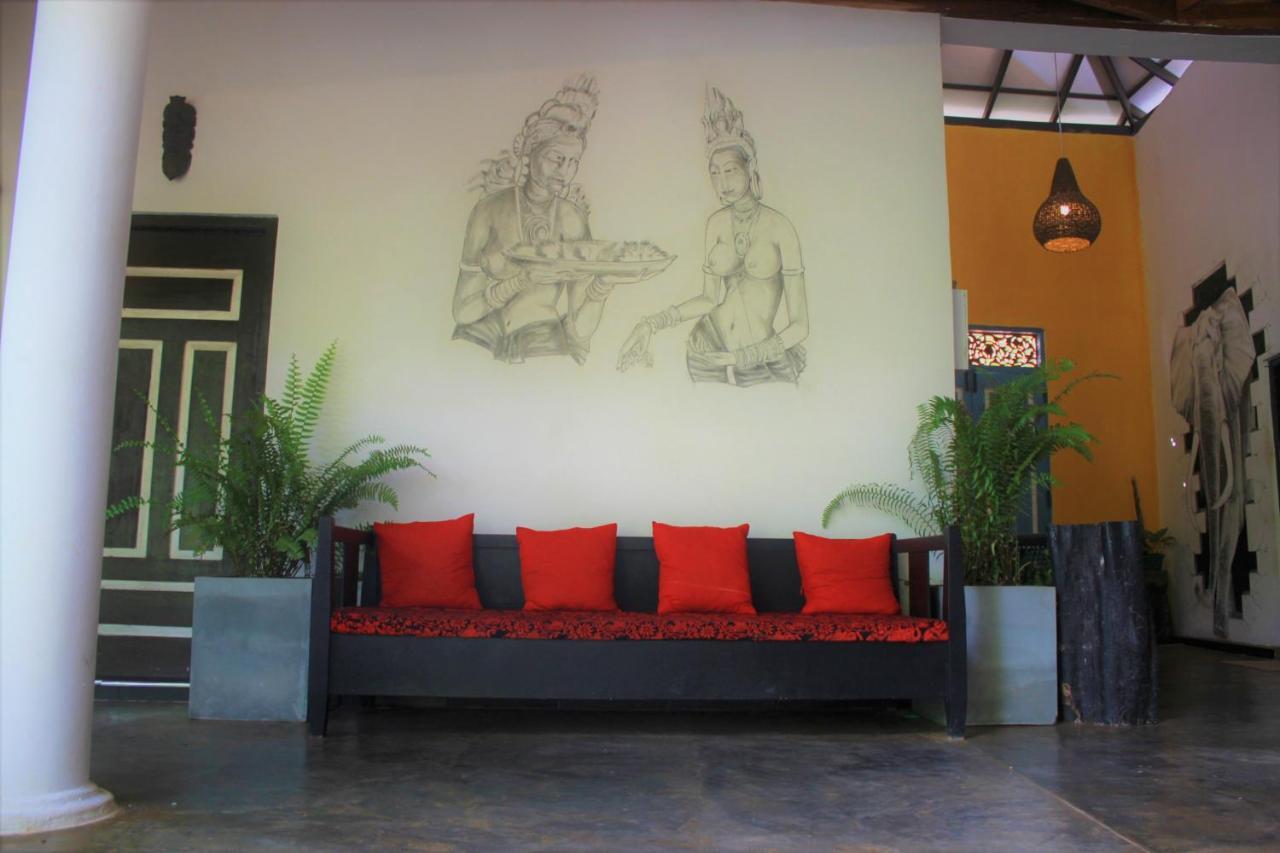 The Courtyard Villa Sigiriya Esterno foto